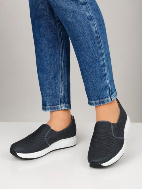 Vamos Active Sportschuh mit seitlichen Elastikeinsätzen Artikelnummer: 1807203 Nur noch ein Tag übrig