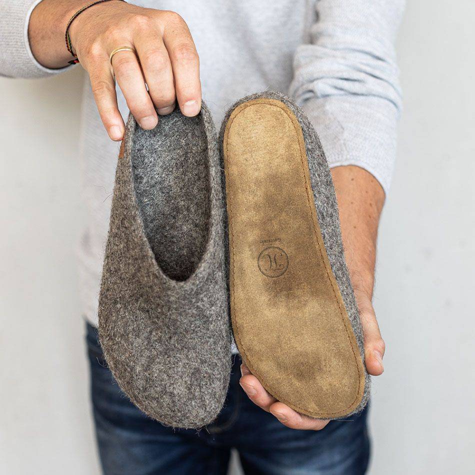 Original Haferl Filz Hausschuhe | Steinschaf grau Fabrik Onlineshop