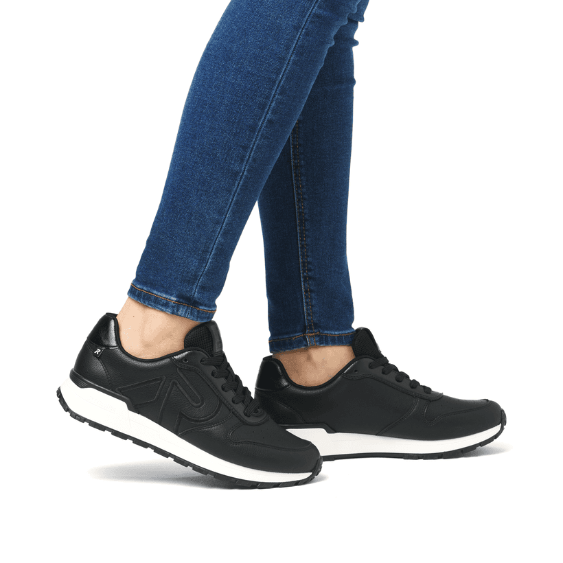 Rieker Artikelnummer W0606-00 Rieker Damen Sneaker Low mattschwarz Osterangebot