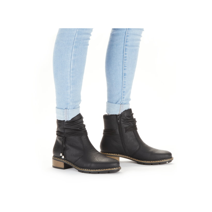 Rieker Artikelnummer 77263-00 Rieker Damen Kurzstiefel nachtschwarz Online