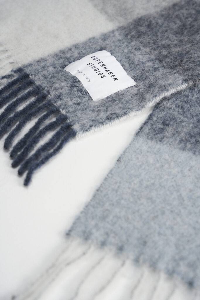 Studio Copenhagen CPH SHAWL 4 wool mix blue Großer Ausverkauf