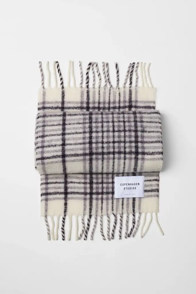 Studio Copenhagen CPH SHAWL 10 wool mix purple Begrenztes Angebot