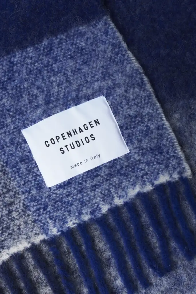 Studio Copenhagen CPH SHAWL 4 wool mix royal blue Black Friday