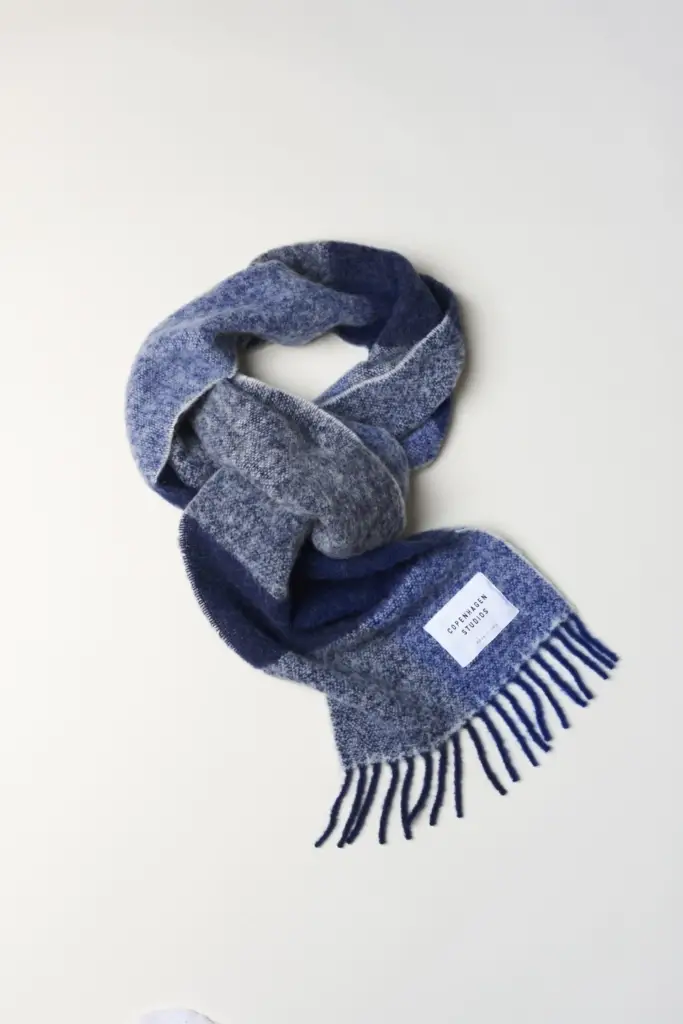 Studio Copenhagen CPH SHAWL 4 wool mix royal blue Black Friday