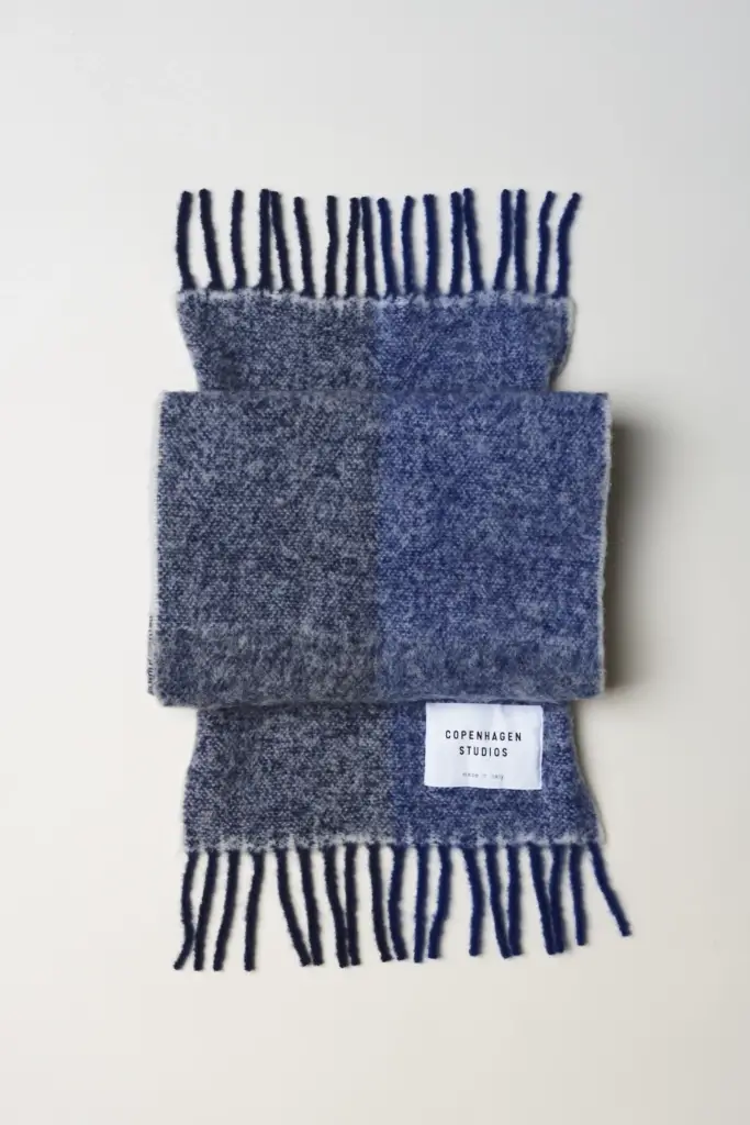 Studio Copenhagen CPH SHAWL 4 wool mix royal blue Black Friday