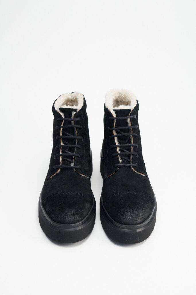 Studio Copenhagen CPH519M teddy suede black 2025