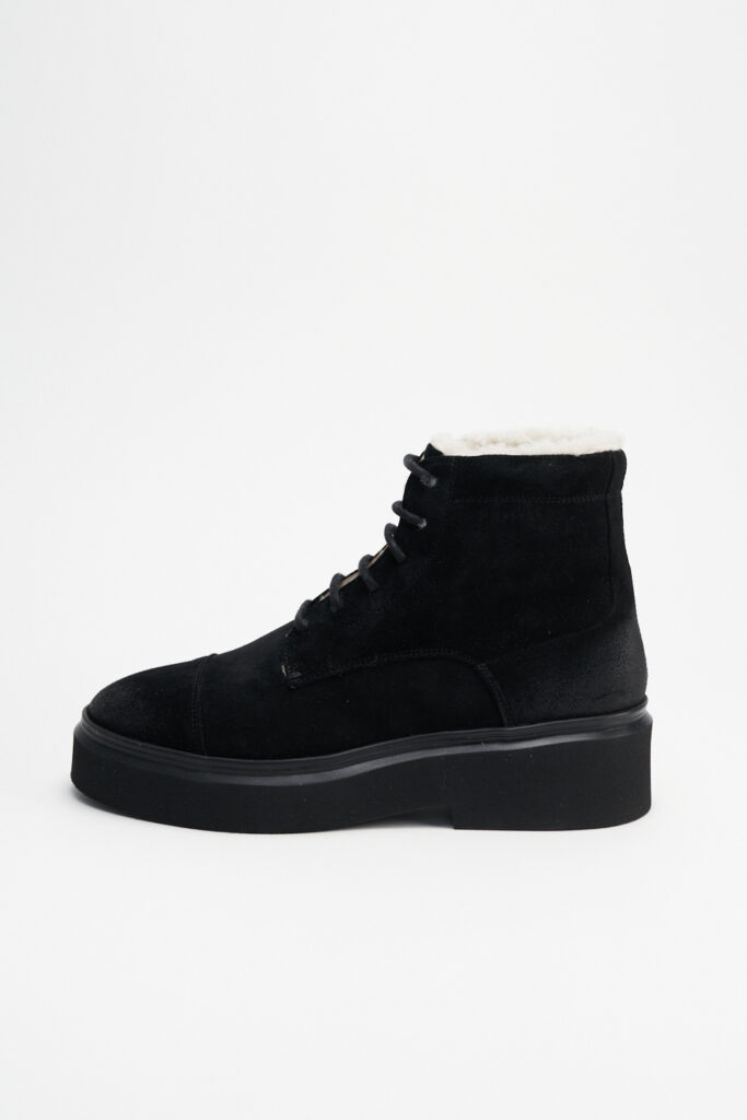 Studio Copenhagen CPH519M teddy suede black 2025