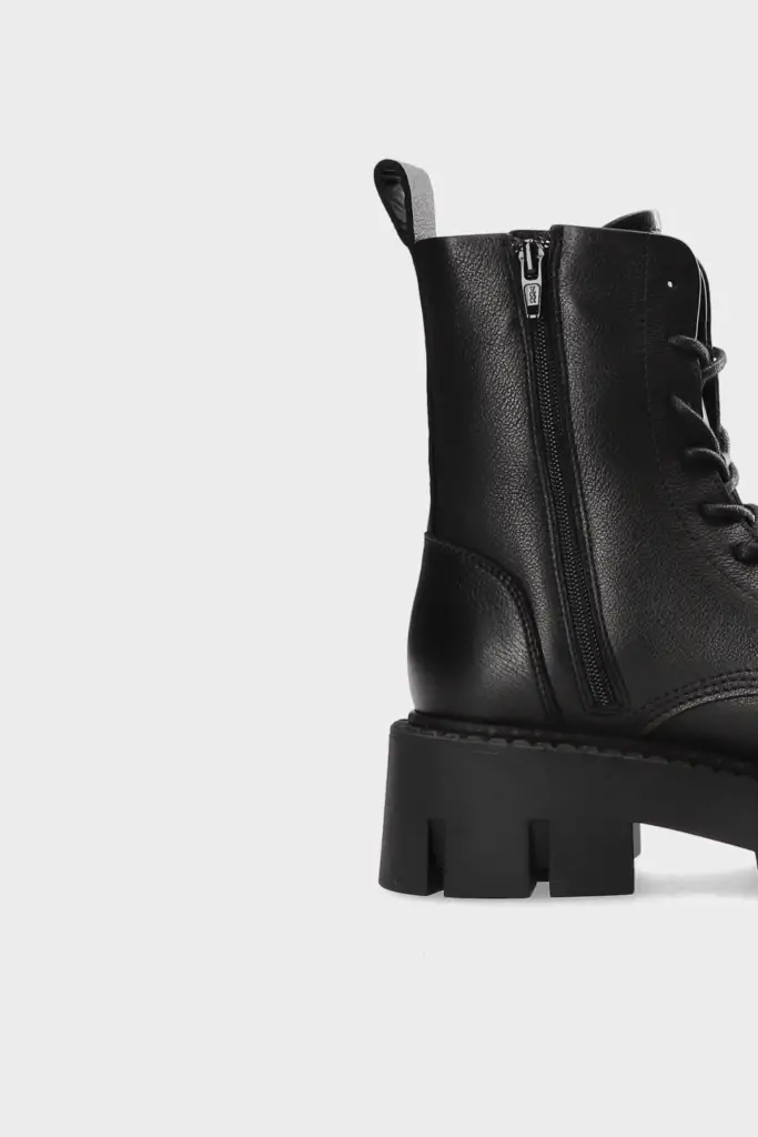 Studio Copenhagen CPH130 leather black Bestseller