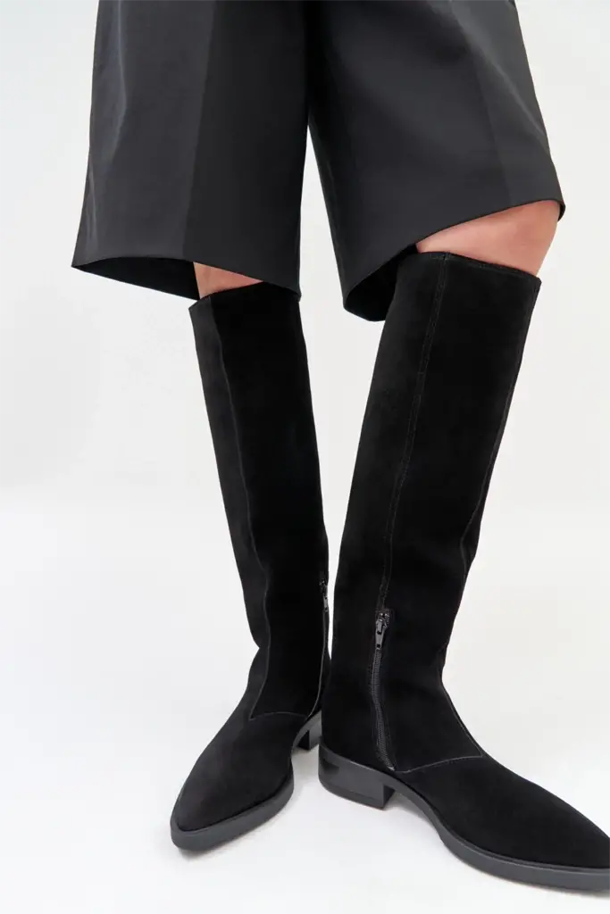 Studio Copenhagen CPH323 suede black Vierteljährliche Förderung