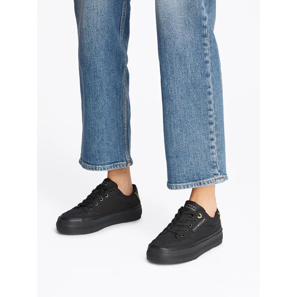 Tommy Hilfiger Plateausneaker »ESSENTIAL VULC TEXTILE SNEAKER« Freizeitschuh Halbschuh Schnürschuh mit goldfarbenen Details online bestellen Sonderangebot